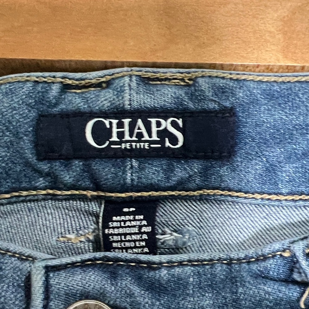 👖Chaps Women's Blue Mid Rise Crop Wide Jeans - Picture 3 of 12